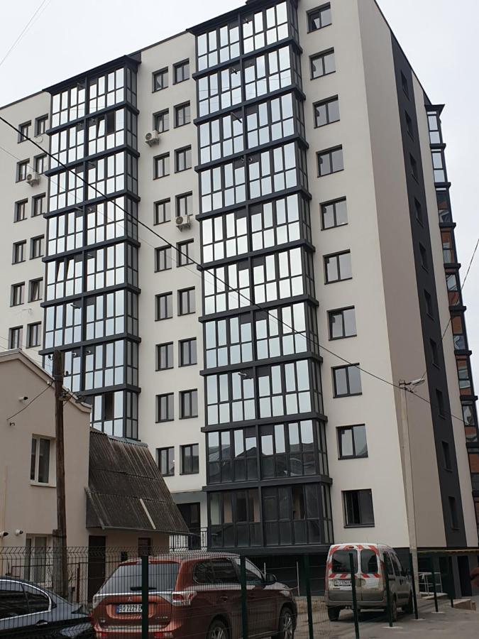 Стильна Квартира-Студія В Центрі Міста На Набережній Ternópil Exterior foto